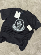 Moncler | Moncler t-shirt | Size M | Side View | yiodesigner.co.uk