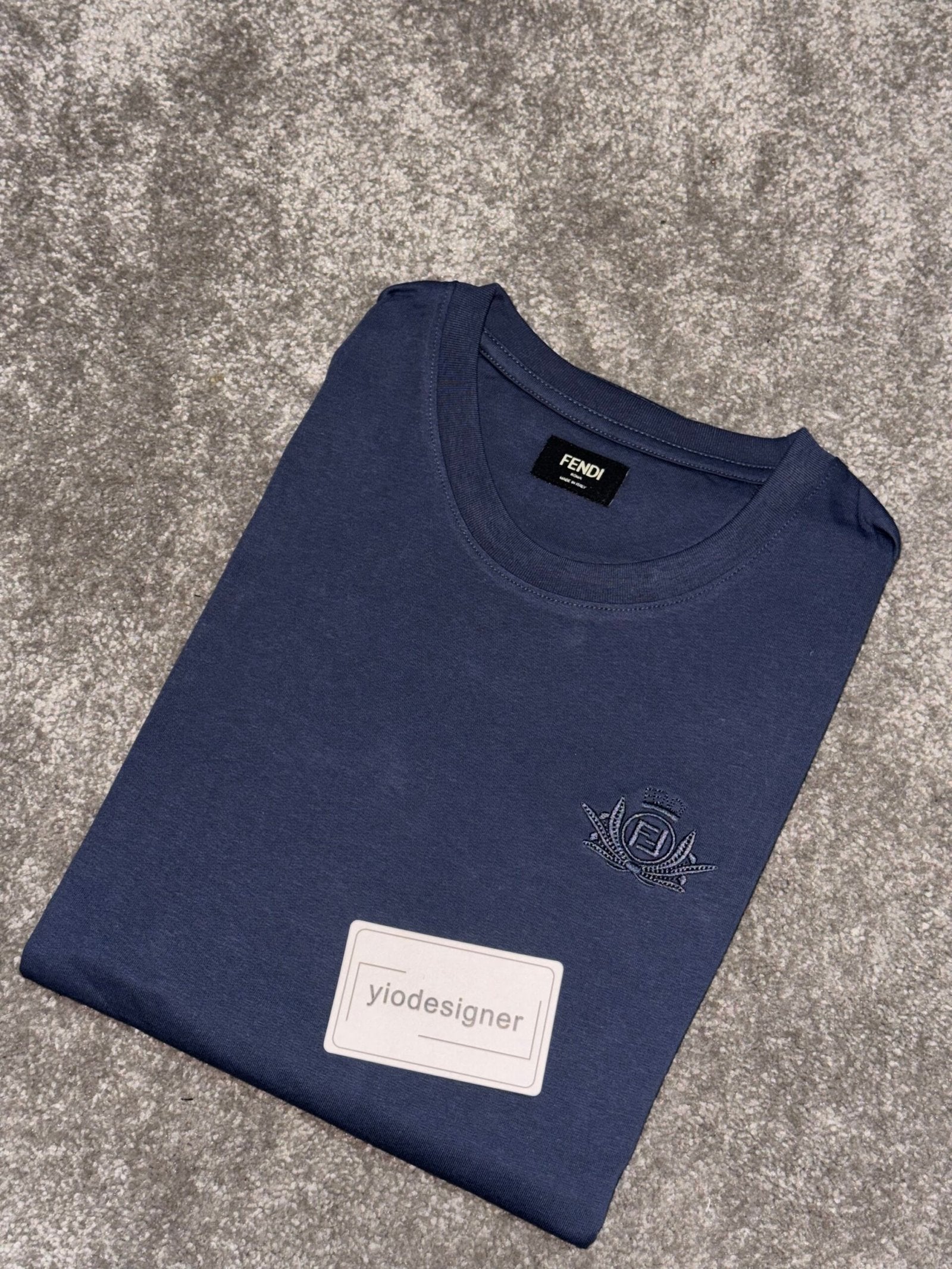 Fendi | Fendi T-shirt | Size L | yiodesigner.co.uk