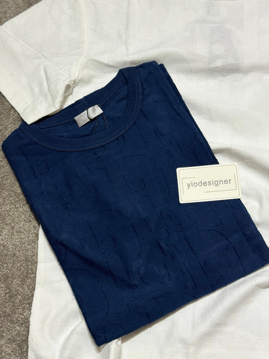Dior | Dior t-shirt | Size M | Back View | yiodesigner.co.uk