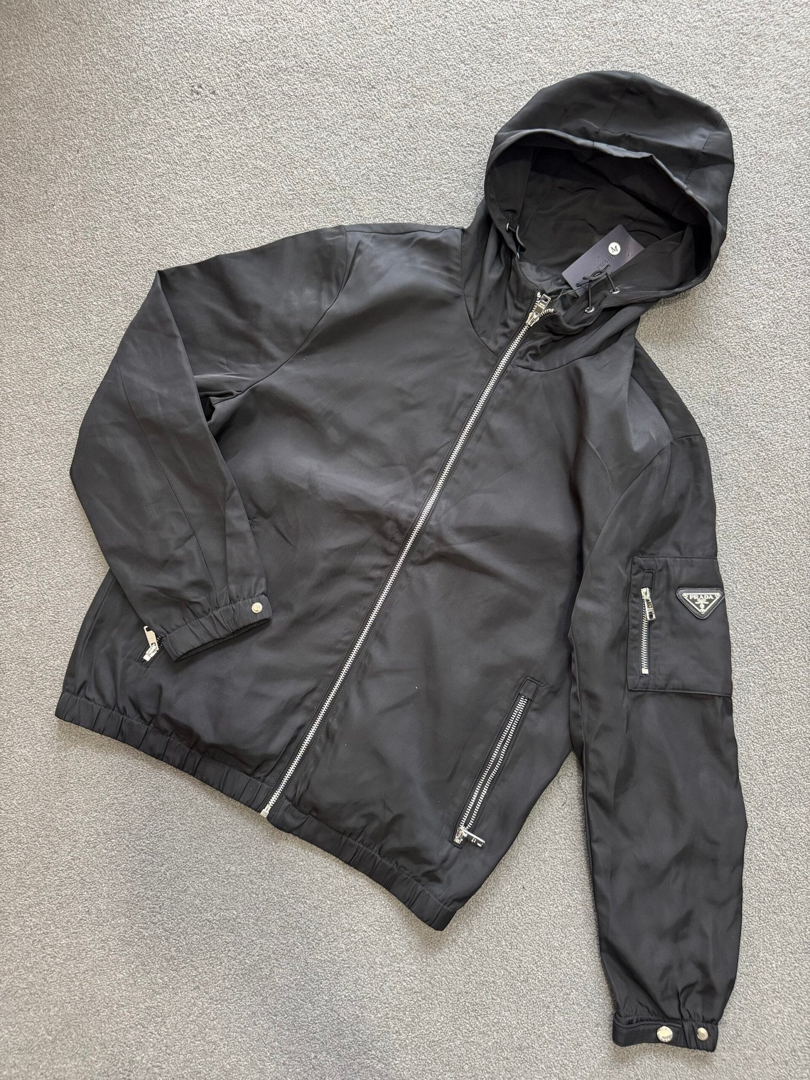 Prada | Prada windbreaker | Size M | yiodesigner.co.uk