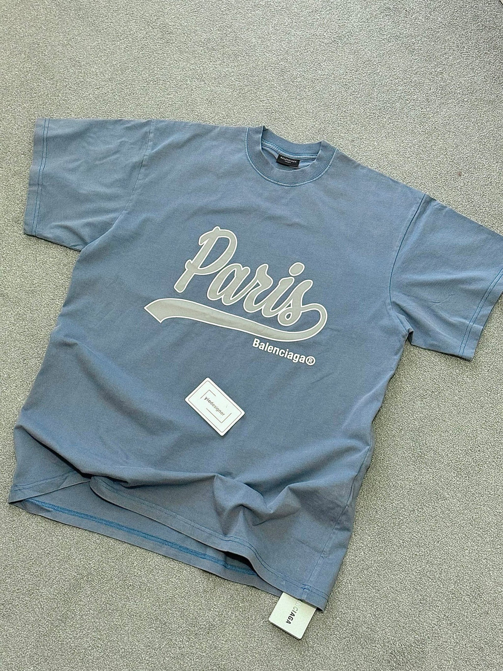 Balenciaga | Balenciaga  oversized T-shirt | Size XL | Detail Shot | yiodesigner.co.uk