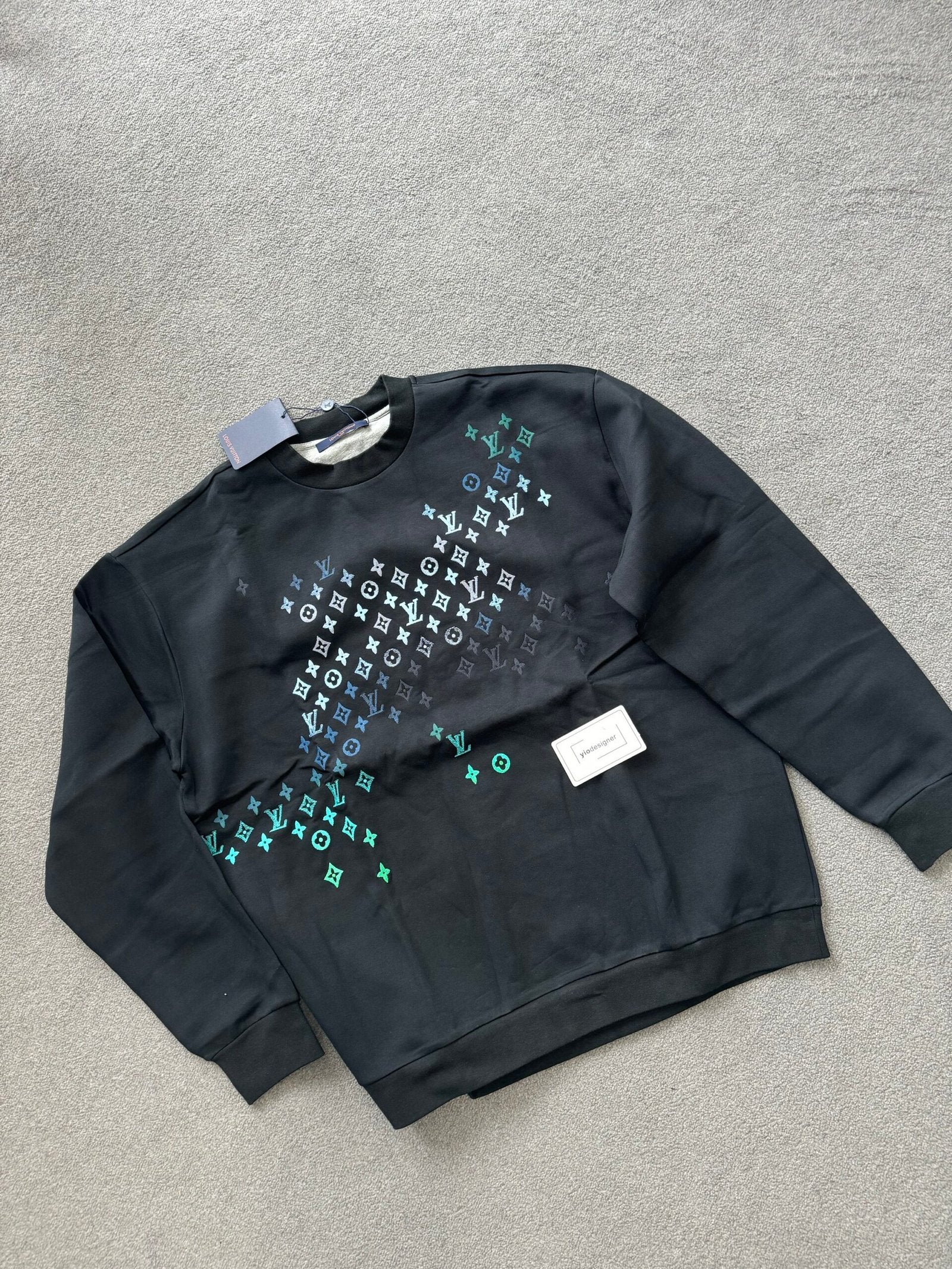 Louis Vuitton | LV Jumper | Size M | Back View | yiodesigner.co.uk