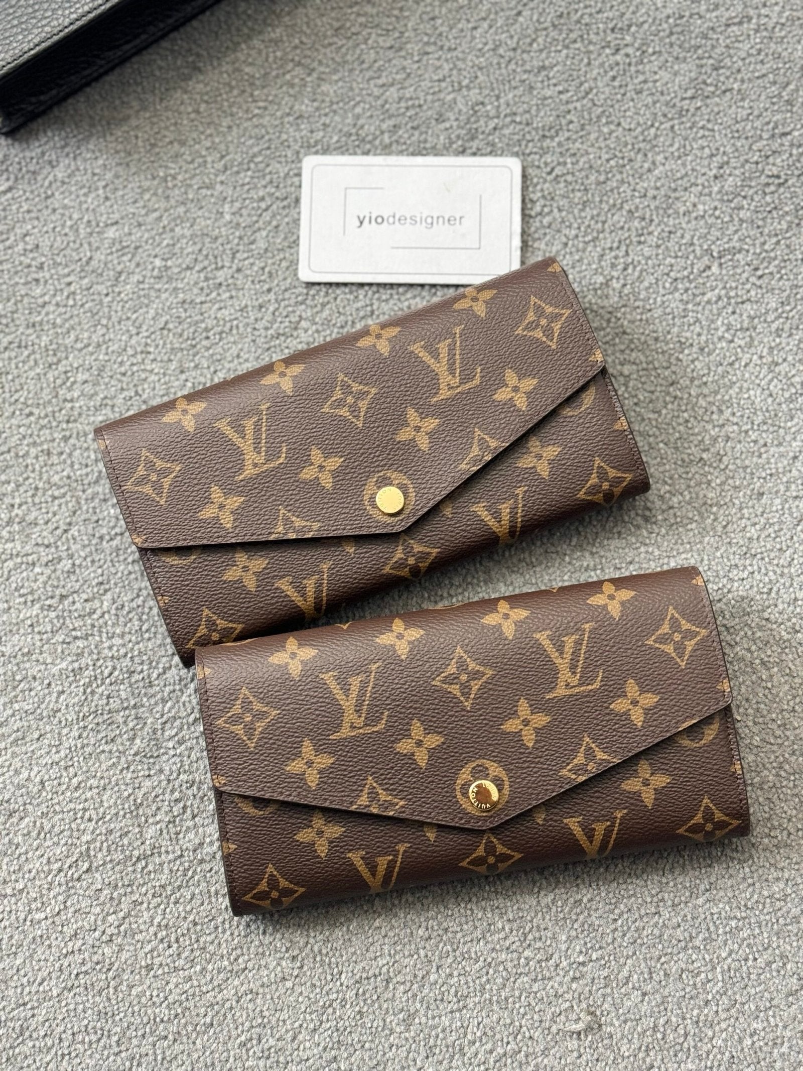 Louis Vuitton | Lv purse | Red | Size Large | yiodesigner.co.uk