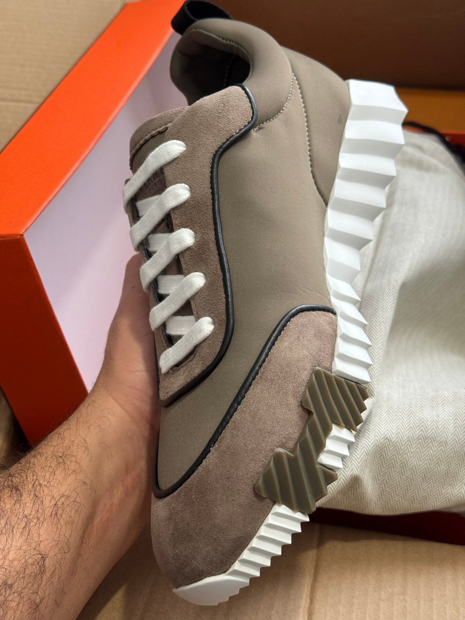 Hermes | Hermes sneaker | Back View | yiodesigner.co.uk