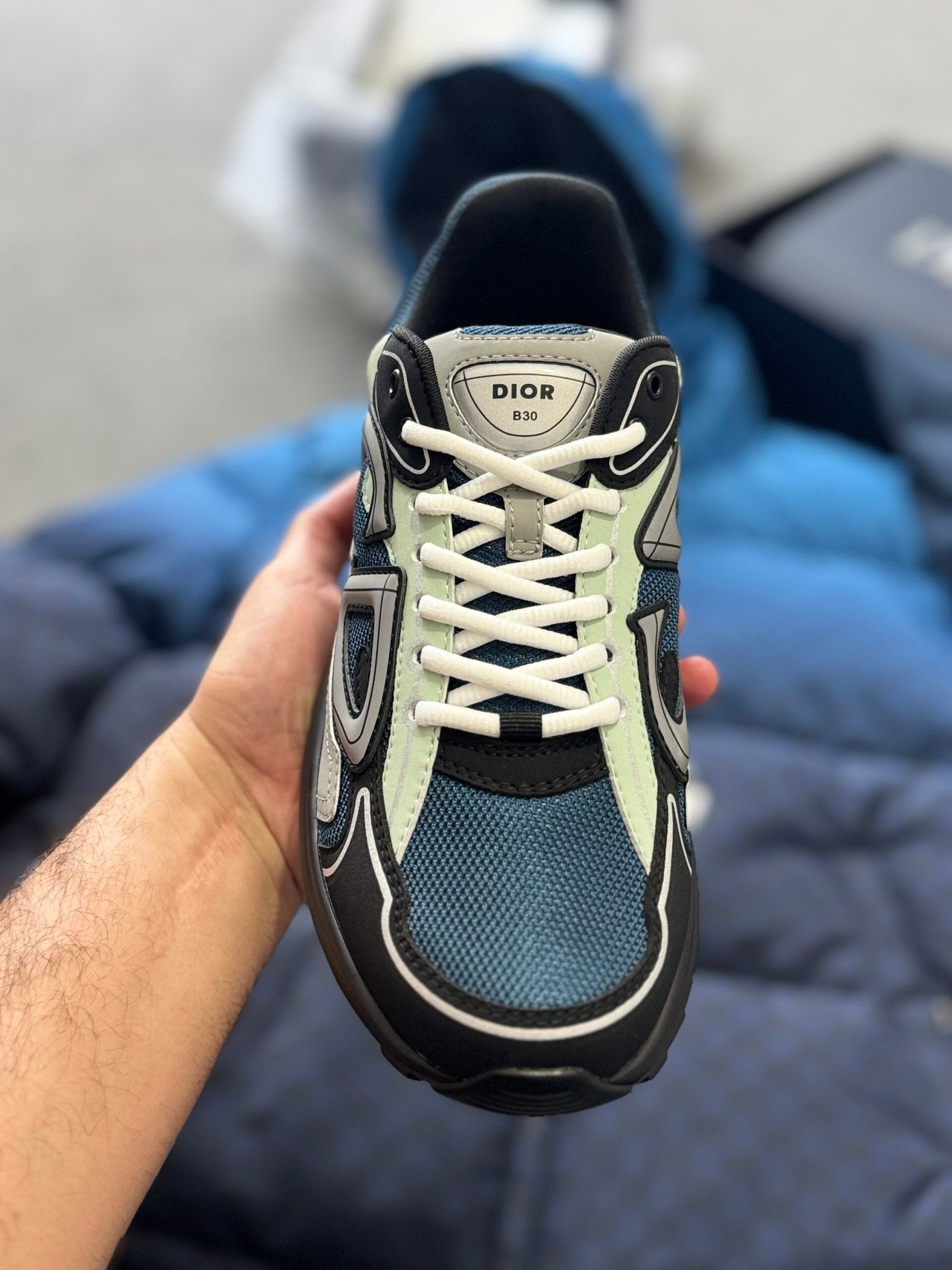 Dior | Dior b30 | Back View | yiodesigner.co.uk