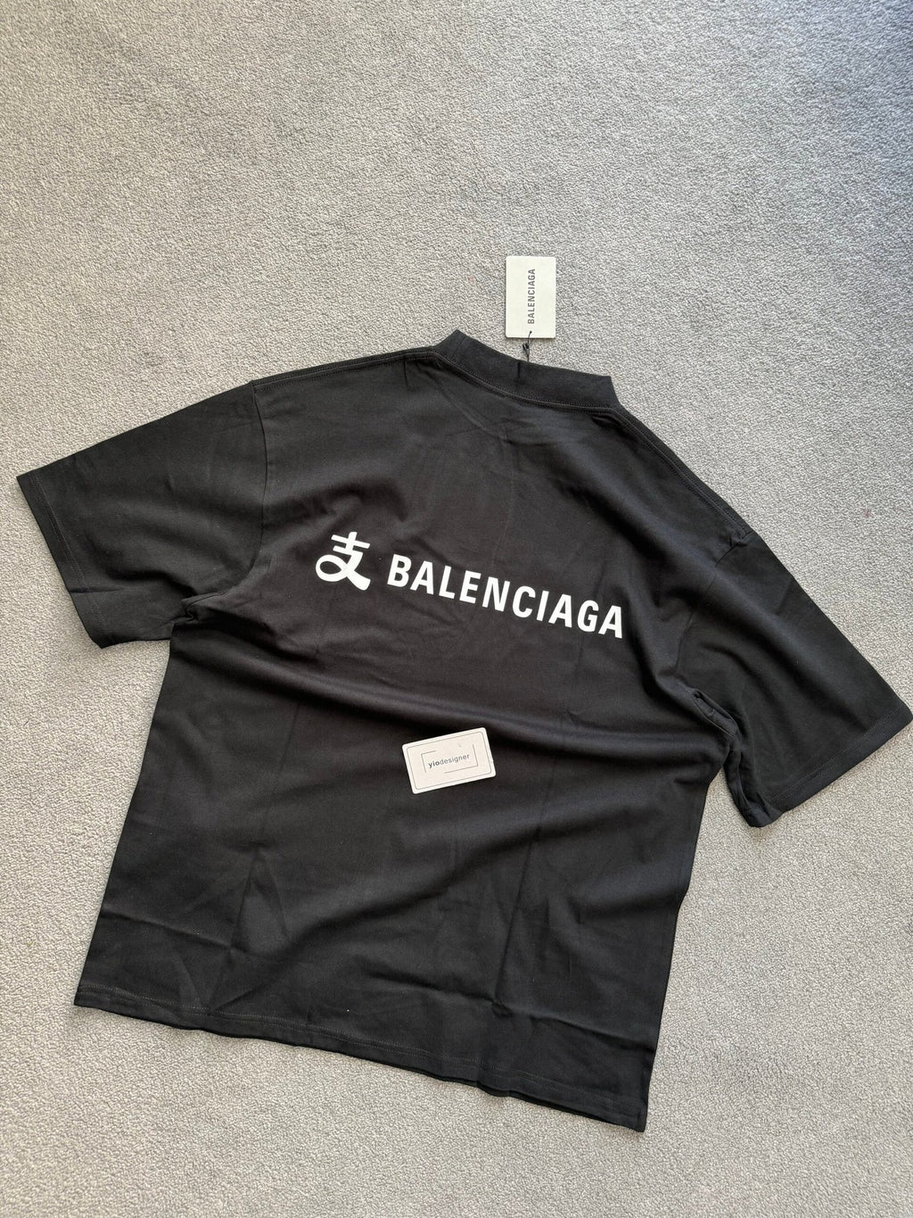 Balenciaga | Balenciaga oversize T-shirt | Back View | yiodesigner.co.uk