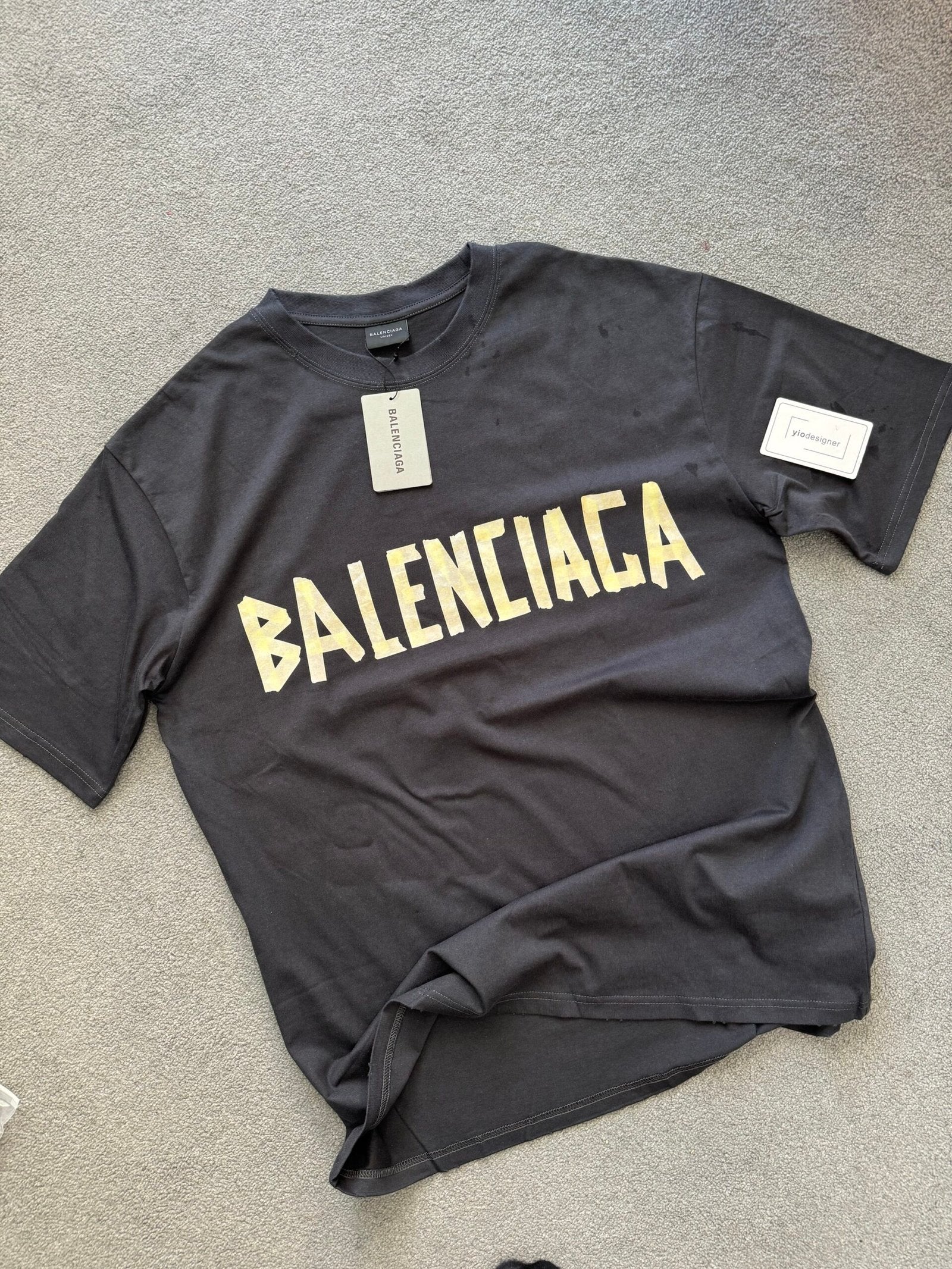 Balenciaga | Balenciaga oversize T-shirt | Size L | yiodesigner.co.uk