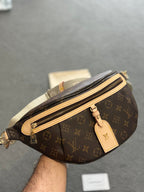 Louis Vuitton | Lv woman bag | Back View | yiodesigner.co.uk