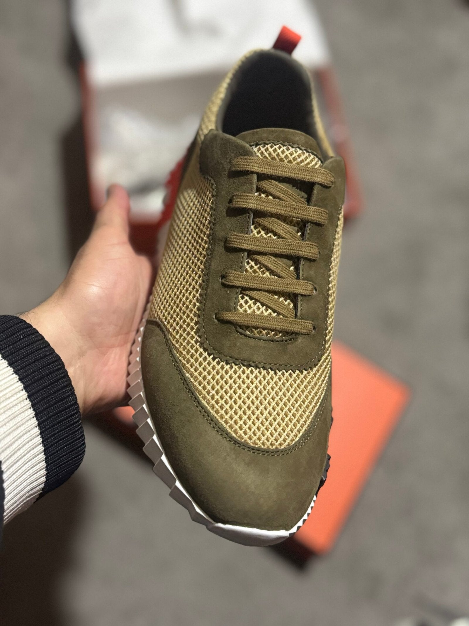 Hermes | Hermes sneaker | Close-Up | yiodesigner.co.uk