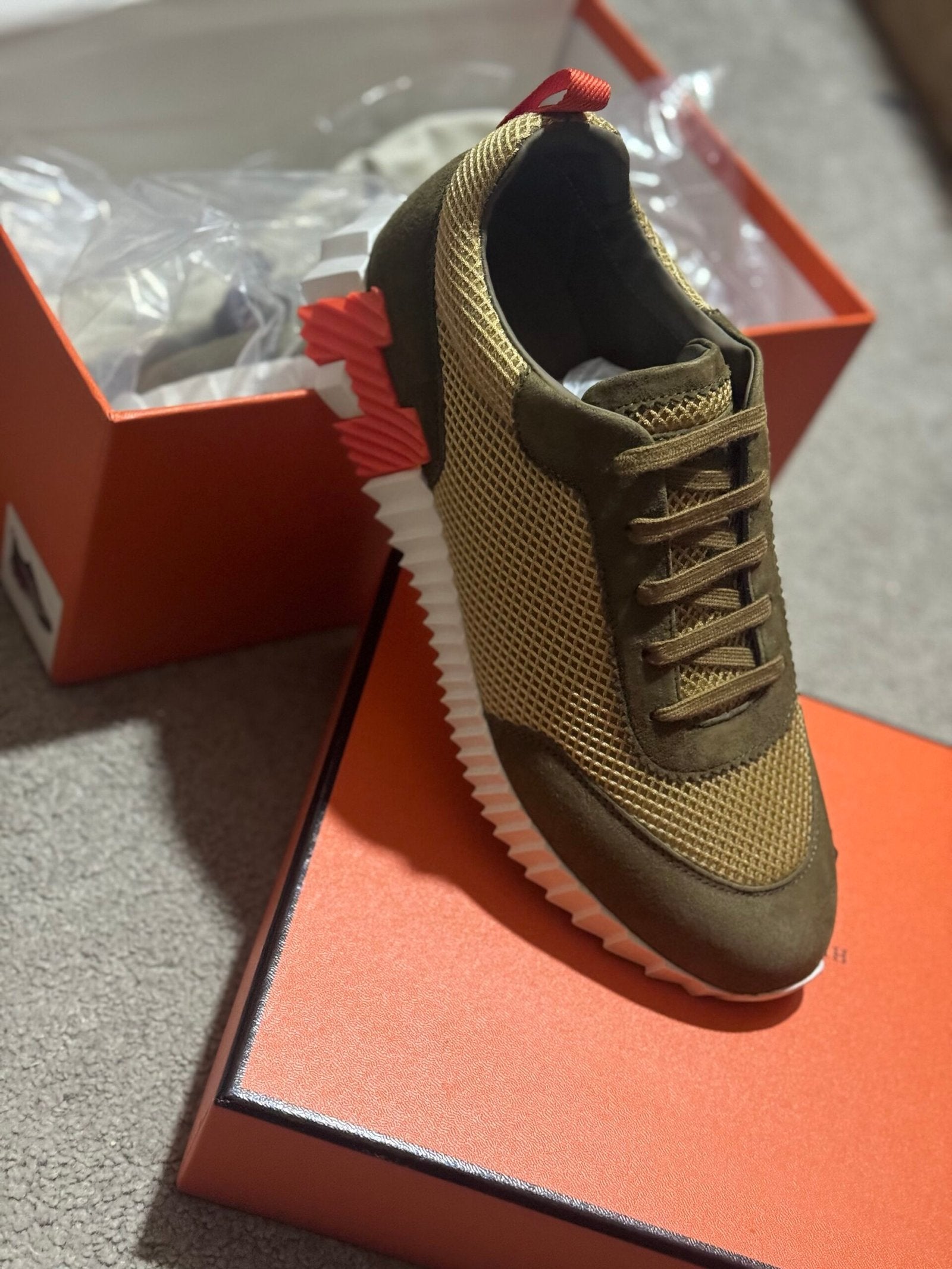 Hermes | Hermes sneaker | Side View | yiodesigner.co.uk