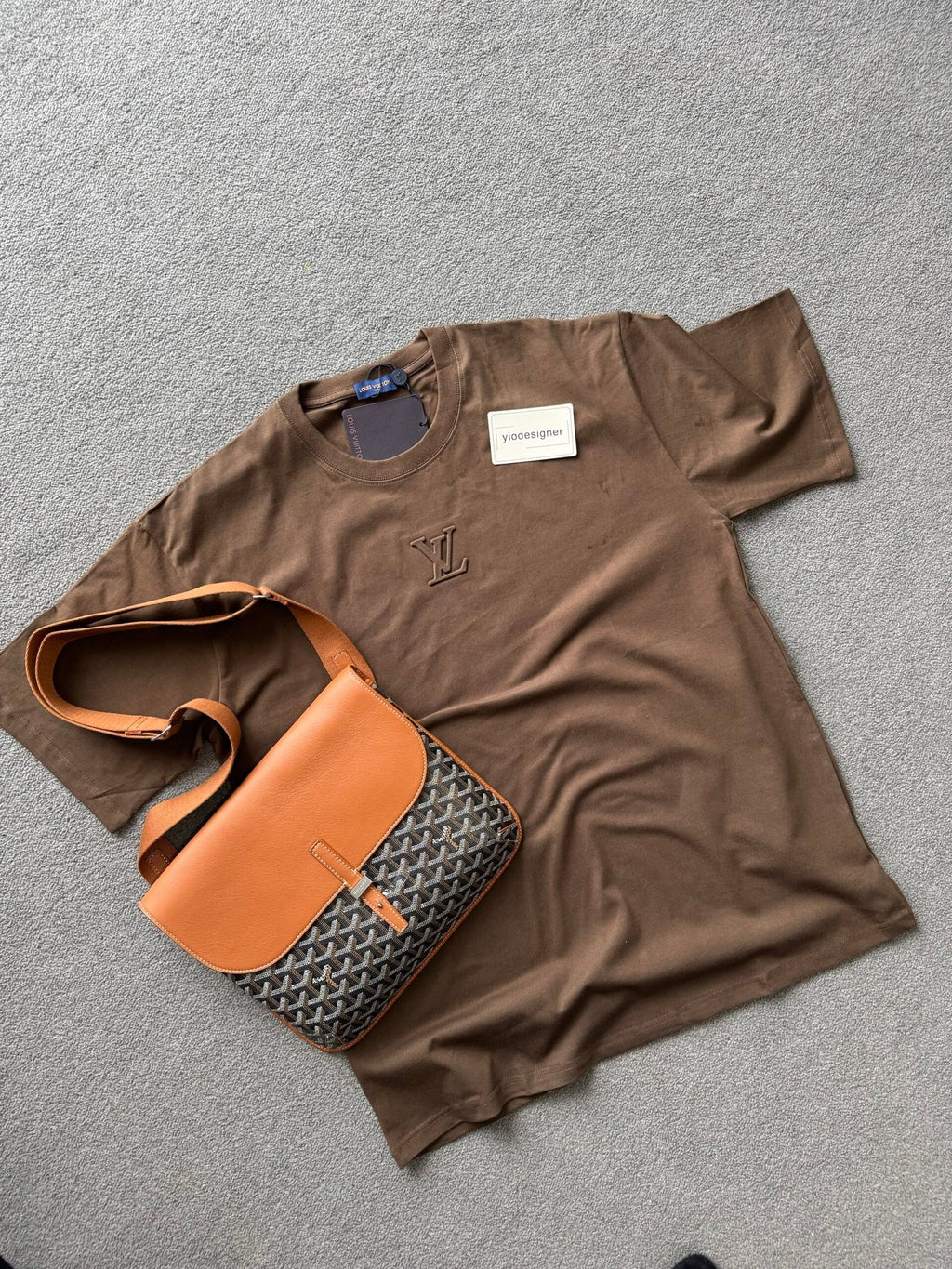Louis Vuitton | Lv T-shirt | Detail Shot | yiodesigner.co.uk