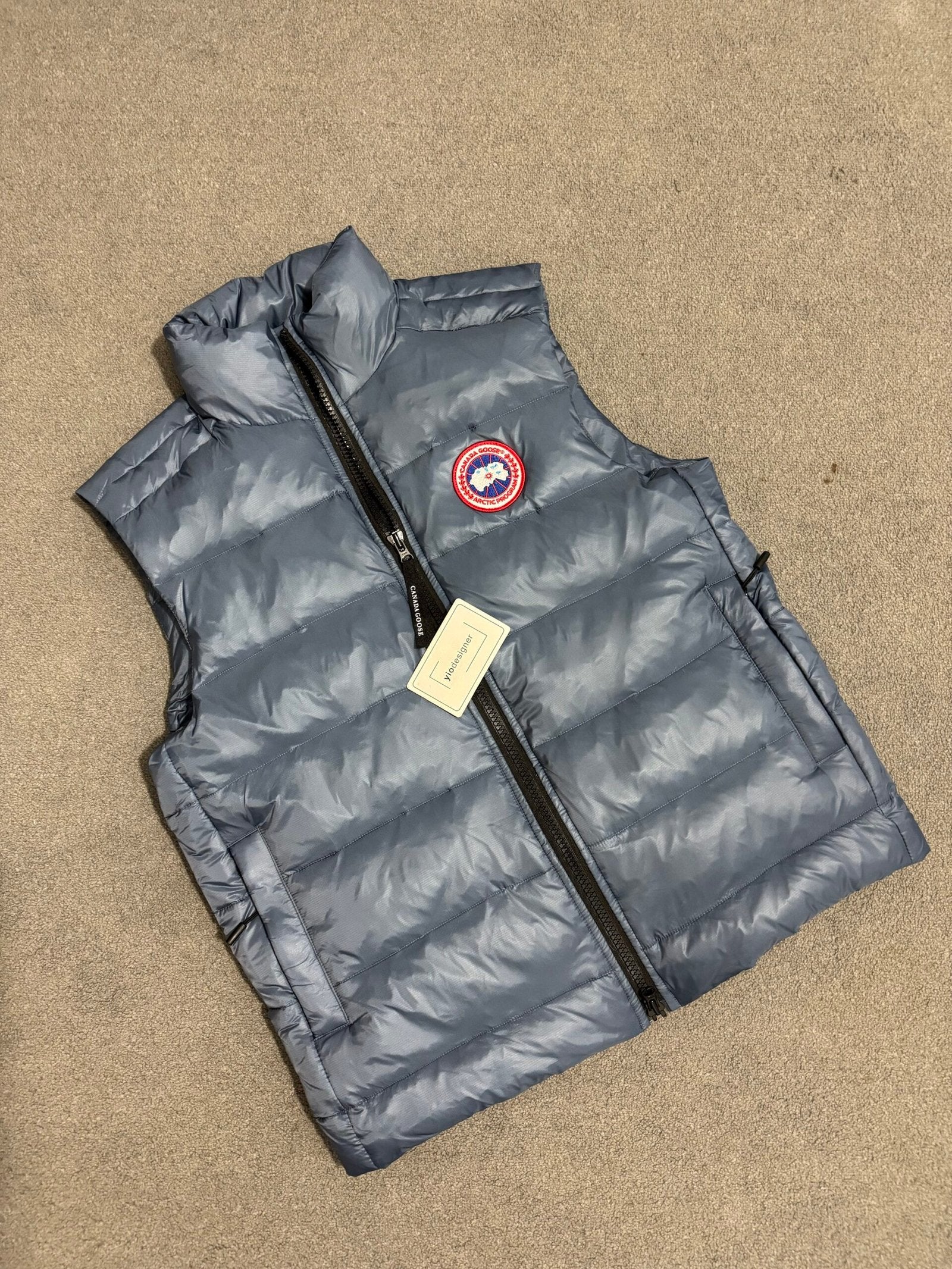 Canada Goose | Canada goose gilet (body warmer) | Size M | yiodesigner.co.uk