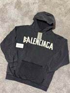 Balenciaga | Balenciaga hoody (oversize) | Size L | Detail Shot | yiodesigner.co.uk