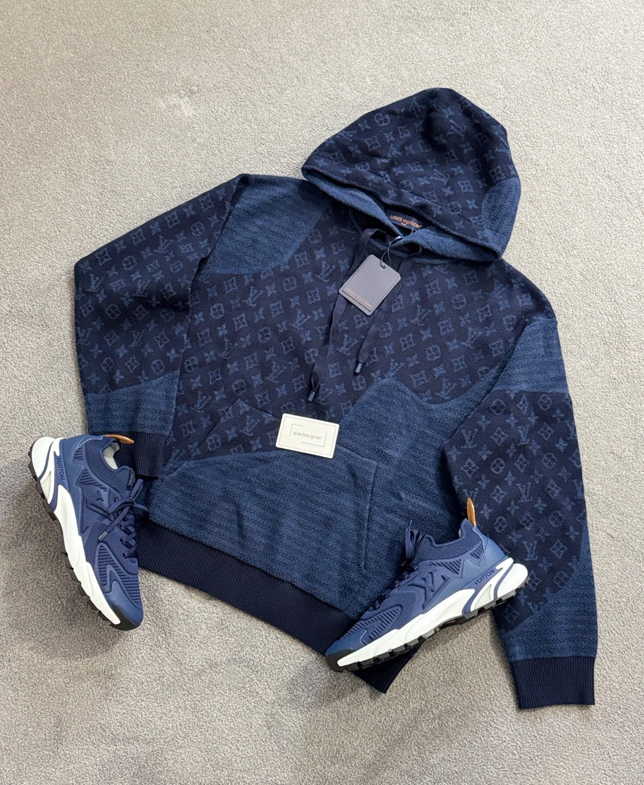 Louis Vuitton | Lv hoody | Size L | yiodesigner.co.uk