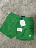 Moncler | Moncler short | Size XS | yiodesigner.co.uk