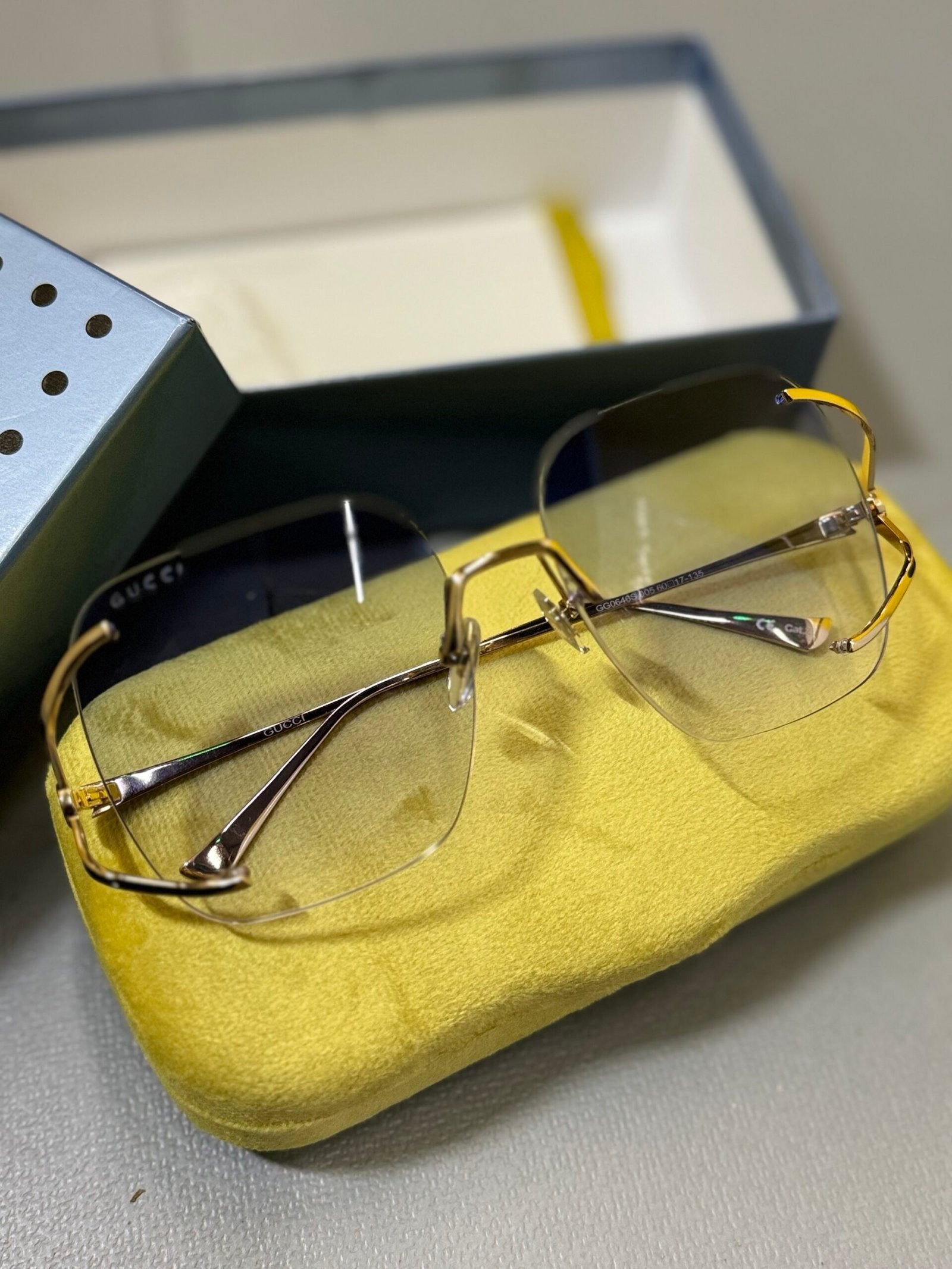 Gucci | Gucci woman sunglasses | Back View | yiodesigner.co.uk