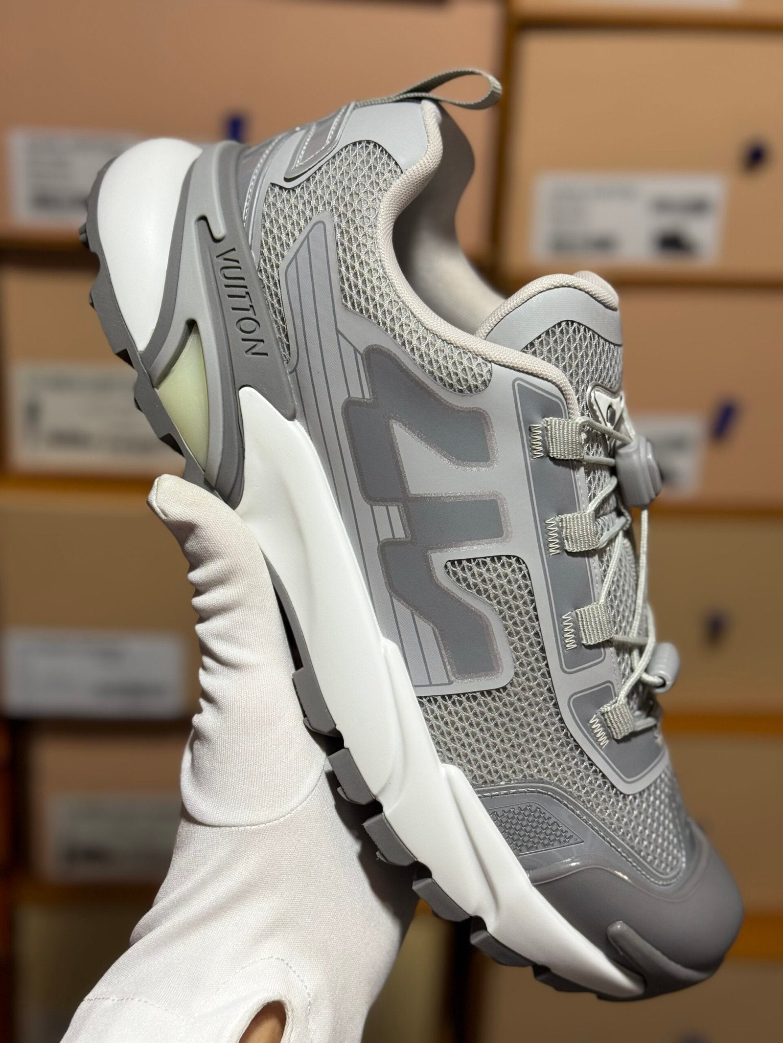 Louis Vuitton | Lv sneaker | Label View | yiodesigner.co.uk