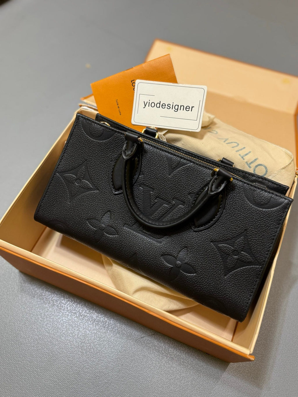 Louis Vuitton | Lv bag | Back View | yiodesigner.co.uk