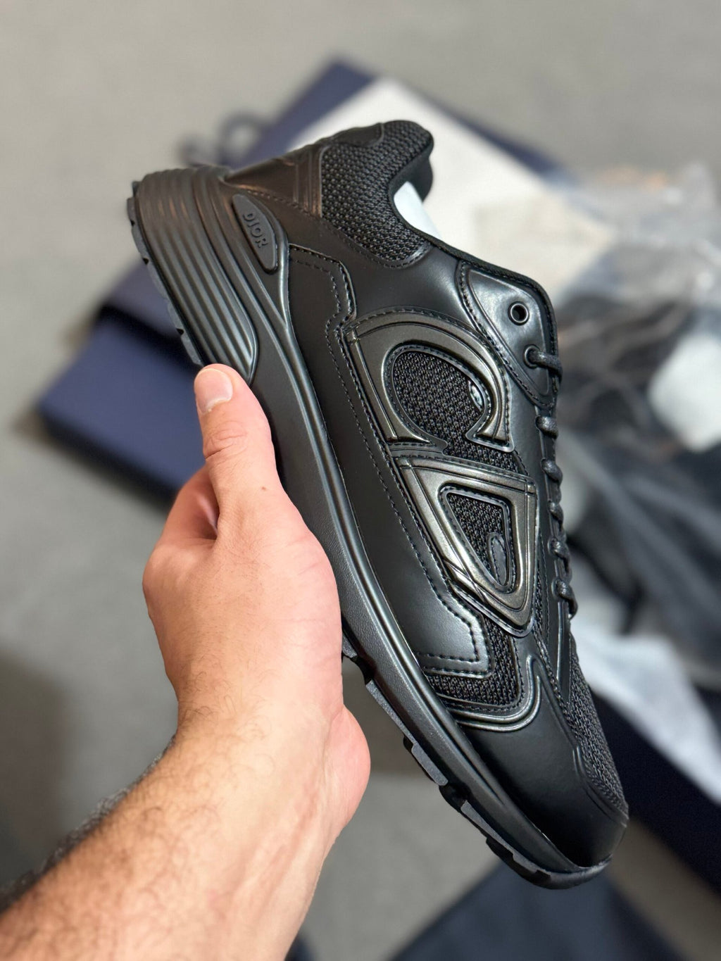 Dior | Dior 
b30 new season | Side View | yiodesigner.co.uk