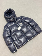 Moncler | Moncler coat | Size 4 | Detail Shot | yiodesigner.co.uk