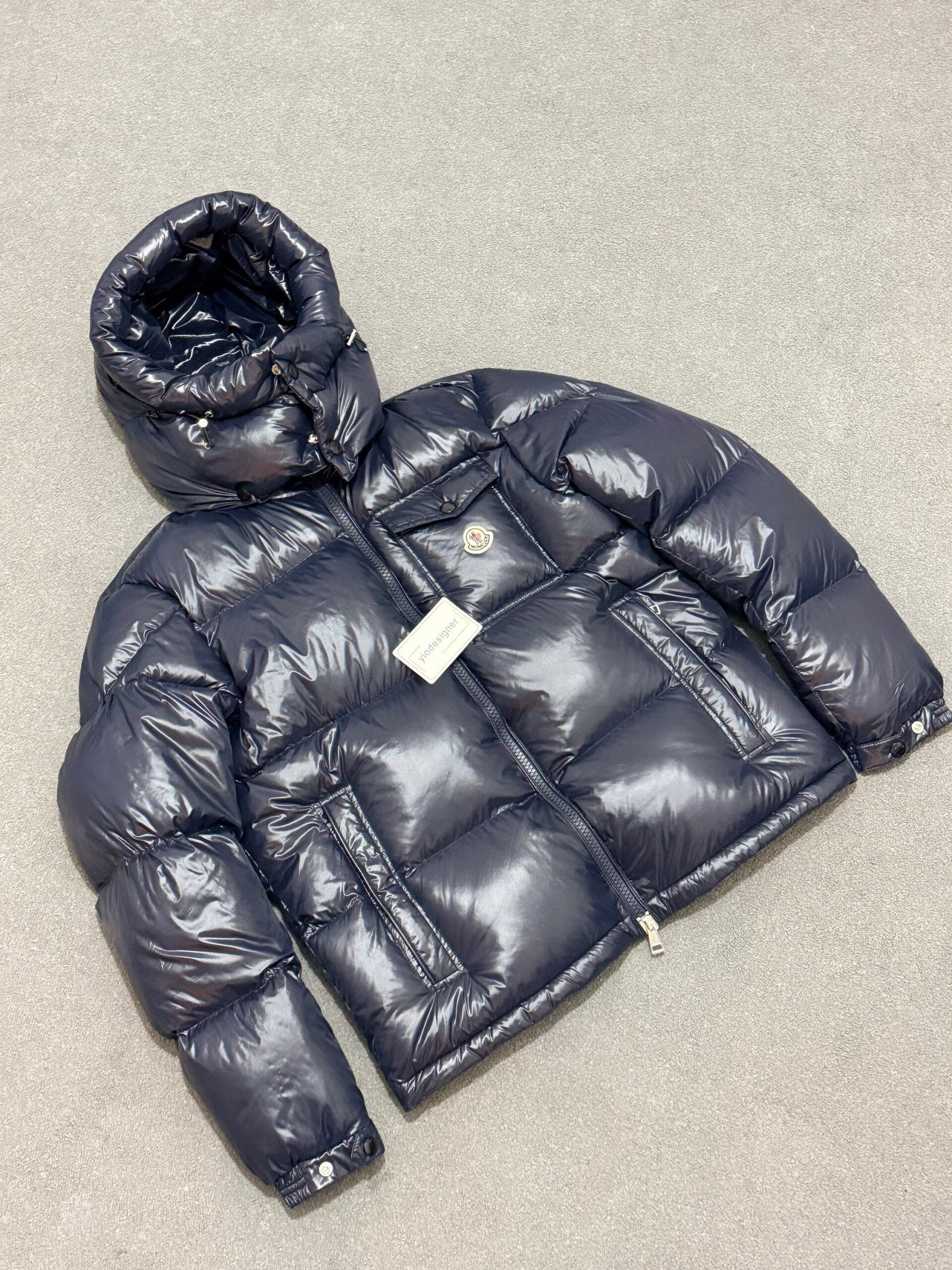 Moncler | Moncler coat | Size 4 | Detail Shot | yiodesigner.co.uk