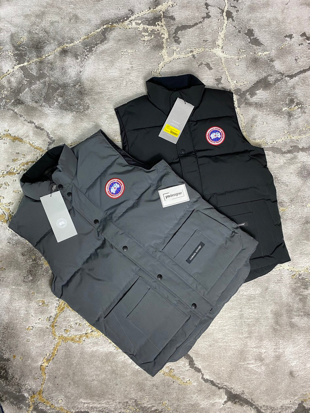 Canada Goose | Canada goose gilet ( body warmer )grey | Size XL | yiodesigner.co.uk