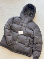 Louis Vuitton | Lv  jacket | Black | Detail Shot | yiodesigner.co.uk