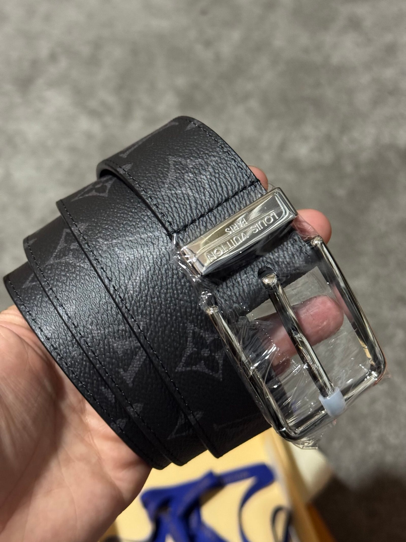 Louis Vuitton | Lv belt | Size 100 | yiodesigner.co.uk