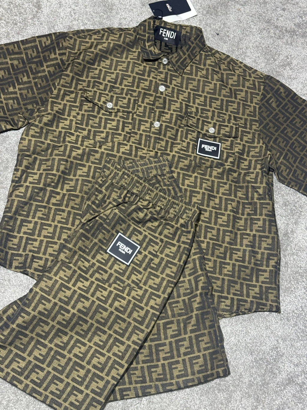 Fendi | Fendi set (shirt and short) | Size XL | Detail Shot | yiodesigner.co.uk